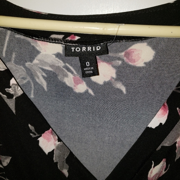 Torrid dress floral 0 - Picture 2 of 5
